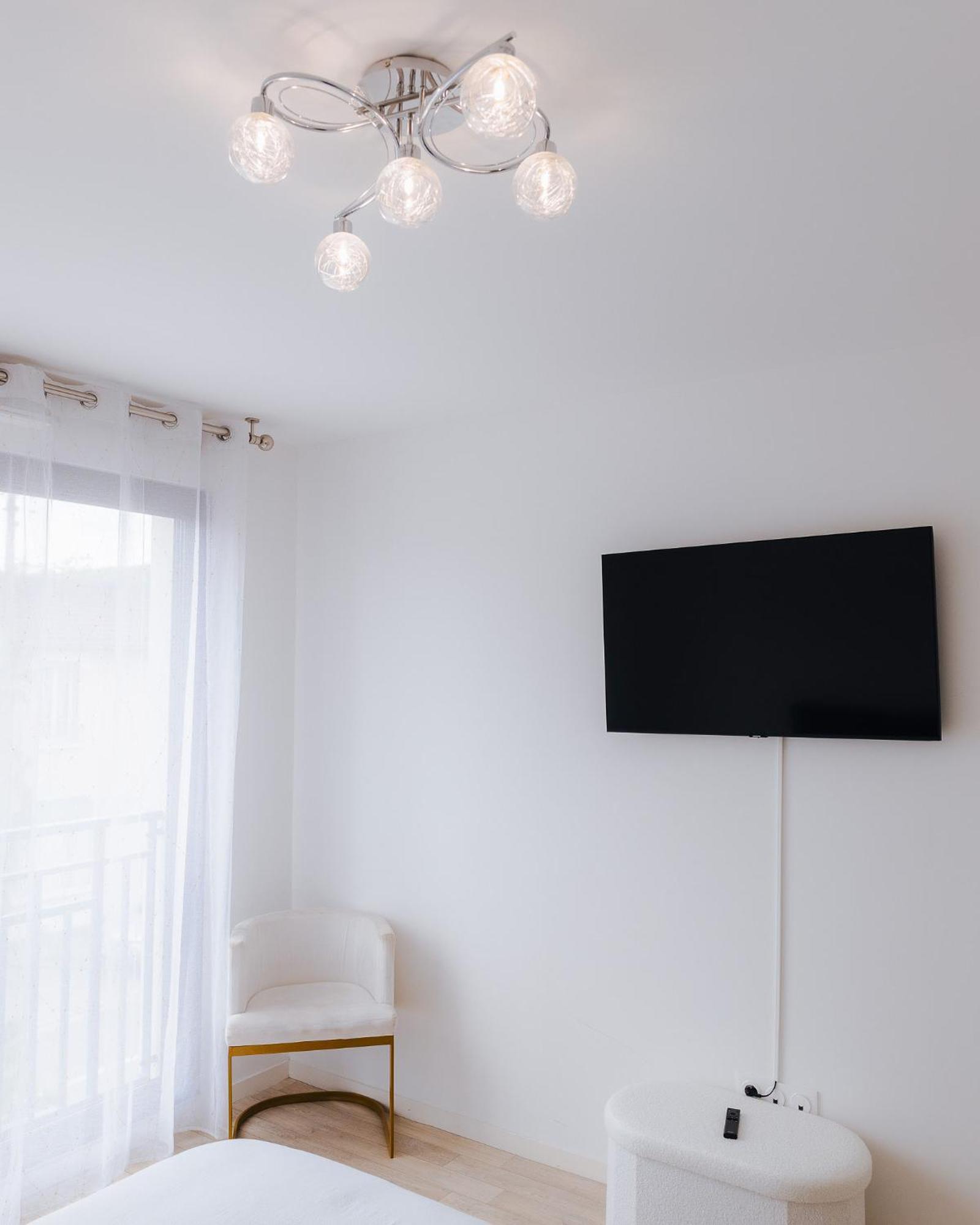Appartement Luxueux, Neuf & Equipe A Versailles, Saint-Cyr-lʼÉcole מראה חיצוני תמונה