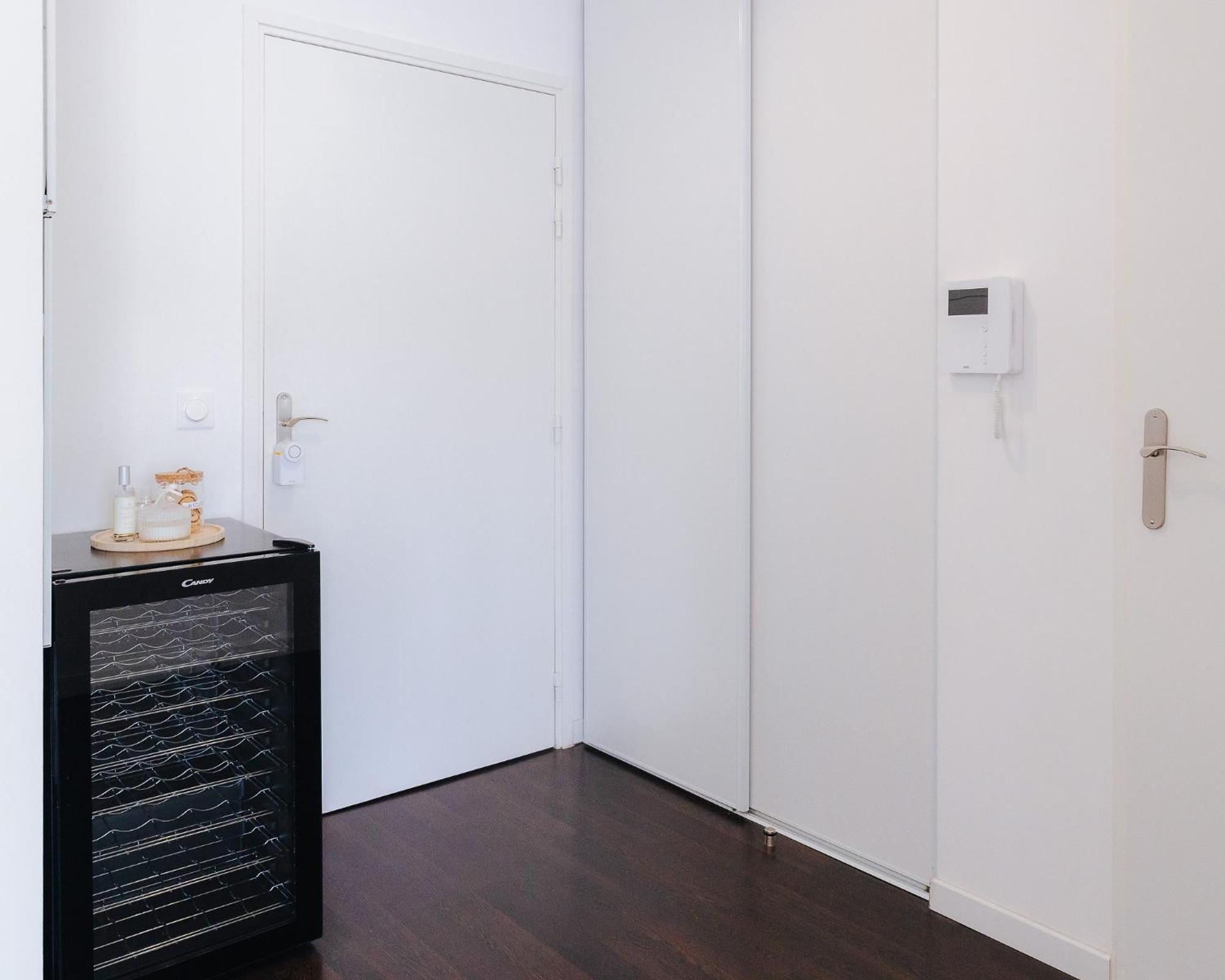 Appartement Luxueux, Neuf & Equipe A Versailles, Saint-Cyr-lʼÉcole מראה חיצוני תמונה