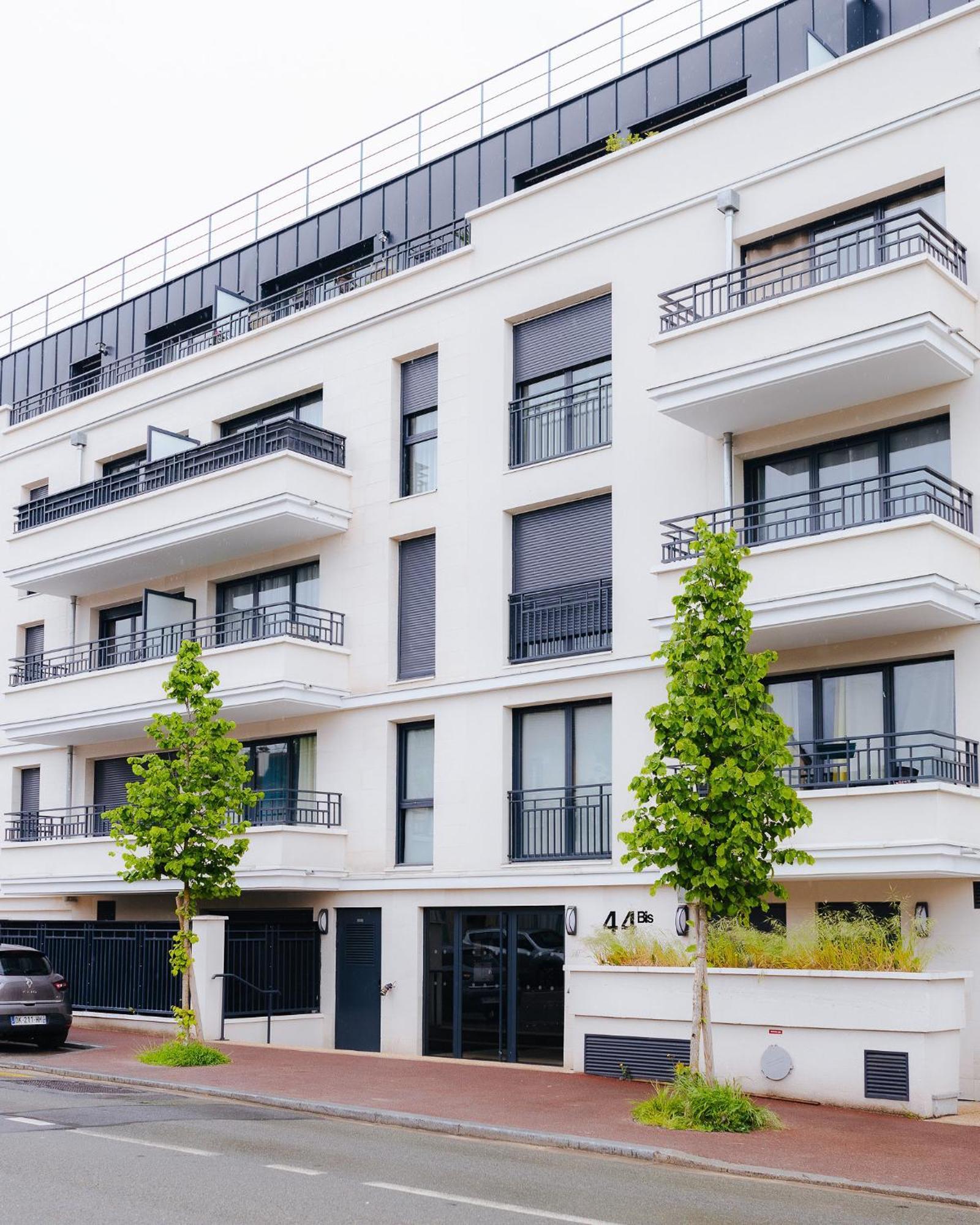 Appartement Luxueux, Neuf & Equipe A Versailles, Saint-Cyr-lʼÉcole מראה חיצוני תמונה